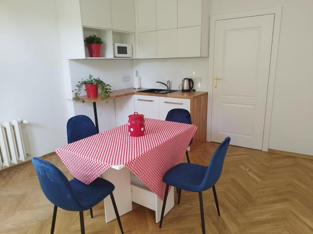 Urban Nest Apartments Brodowicza 14 Krakow Luaran gambar